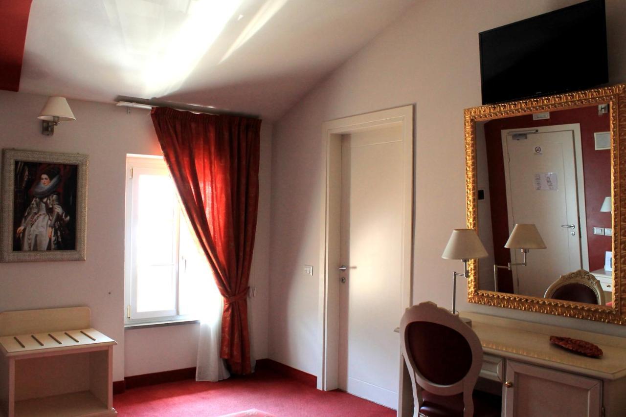 Hotel Capovilla Pisogne Eksteriør billede