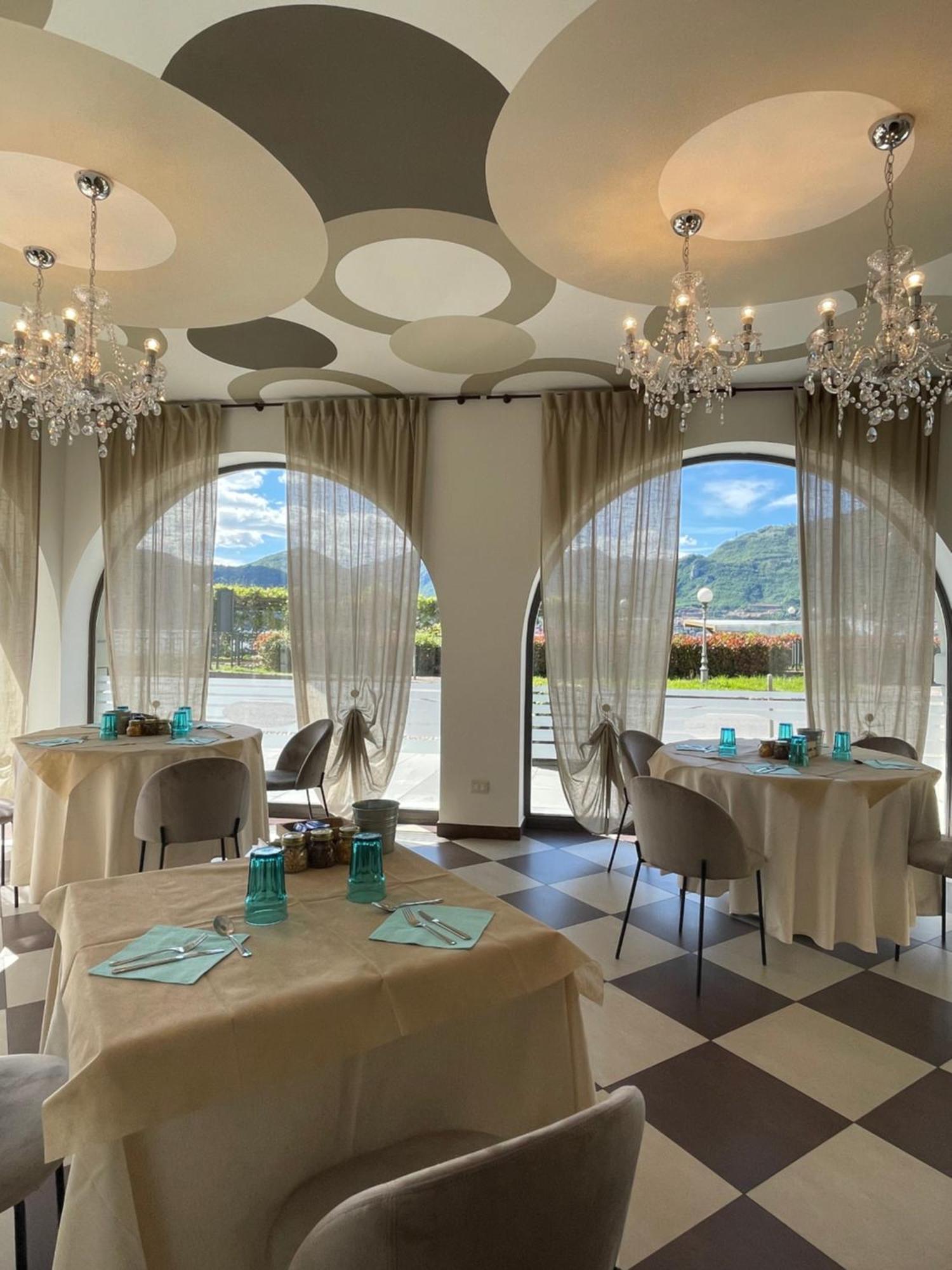 Hotel Capovilla Pisogne Eksteriør billede
